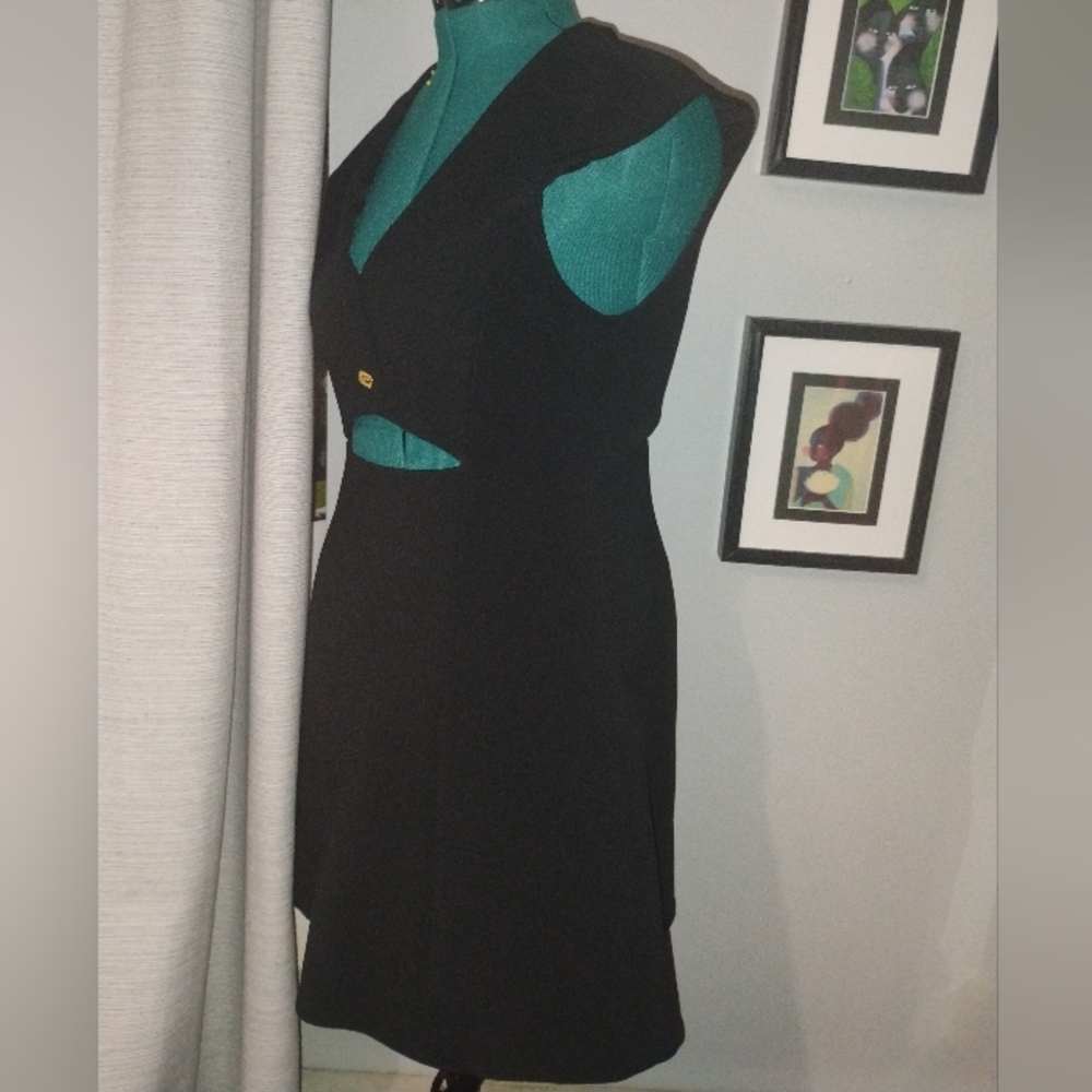 Halston Heritage Cut-out Bonded Crepe Dress in Black Sz 12 NWT - Picture 10 of 15